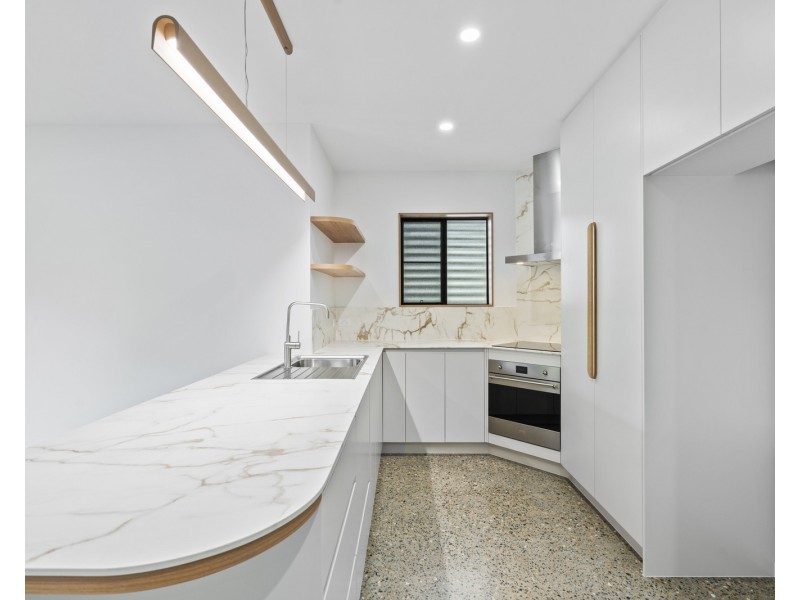 8/4 Lisson Grove, Clayfield QLD 4011