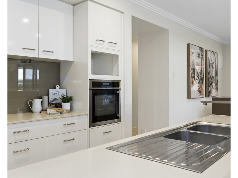 14 Lennox Circuit, Pottsville NSW 2489