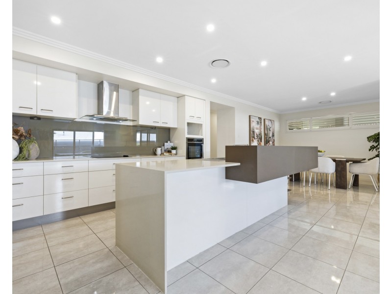 14 Lennox Circuit, Pottsville NSW 2489