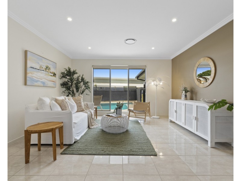 14 Lennox Circuit, Pottsville NSW 2489