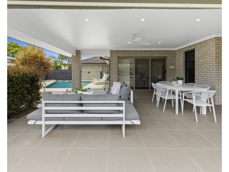 14 Lennox Circuit, Pottsville NSW 2489