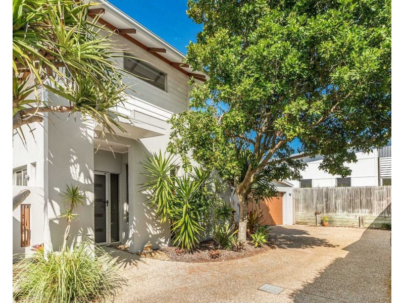 2/14 Clara Lane, Casuarina NSW 2487