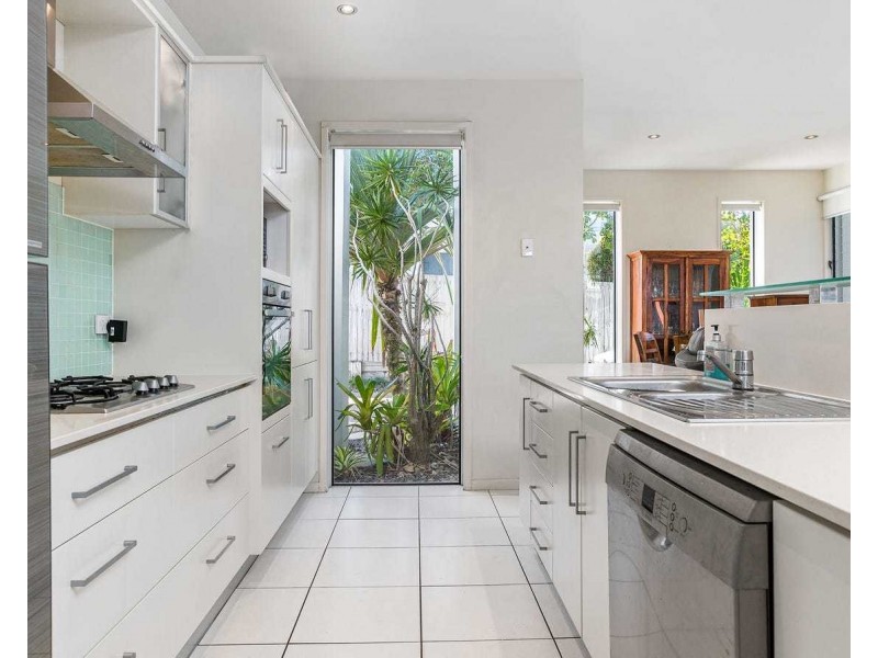 2/14 Clara Lane, Casuarina NSW 2487