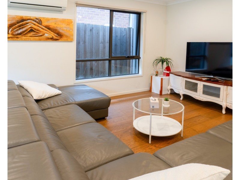 Unit 2/111 Waverley Road, Chadstone VIC 3148
