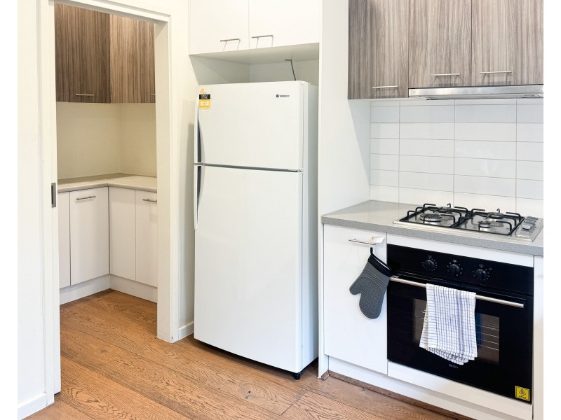 Unit 2/111 Waverley Road, Chadstone VIC 3148