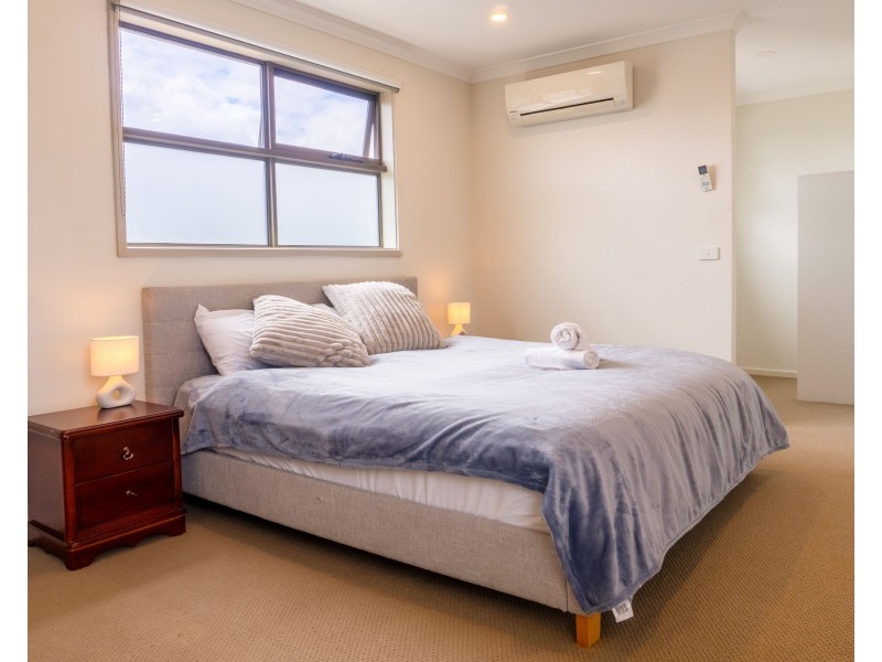 Unit 2/111 Waverley Road, Chadstone VIC 3148