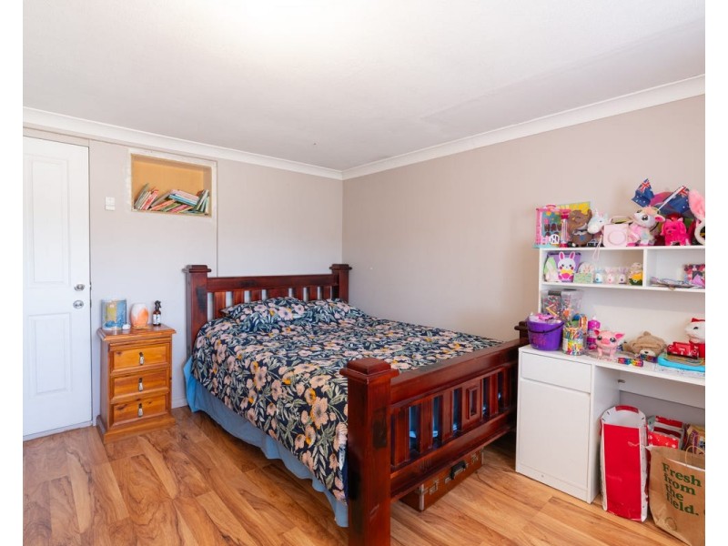 5 Wyola St, Cooloongup WA 6168