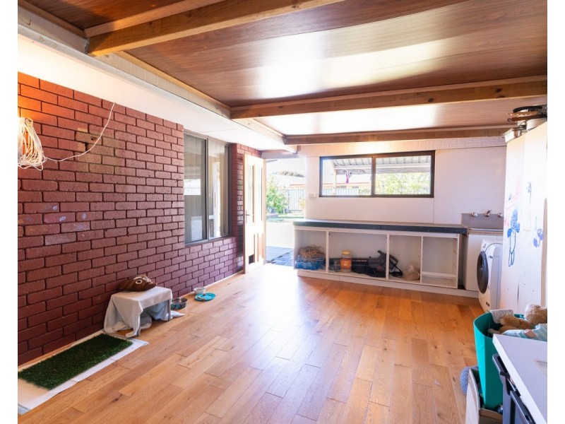 5 Wyola St, Cooloongup WA 6168