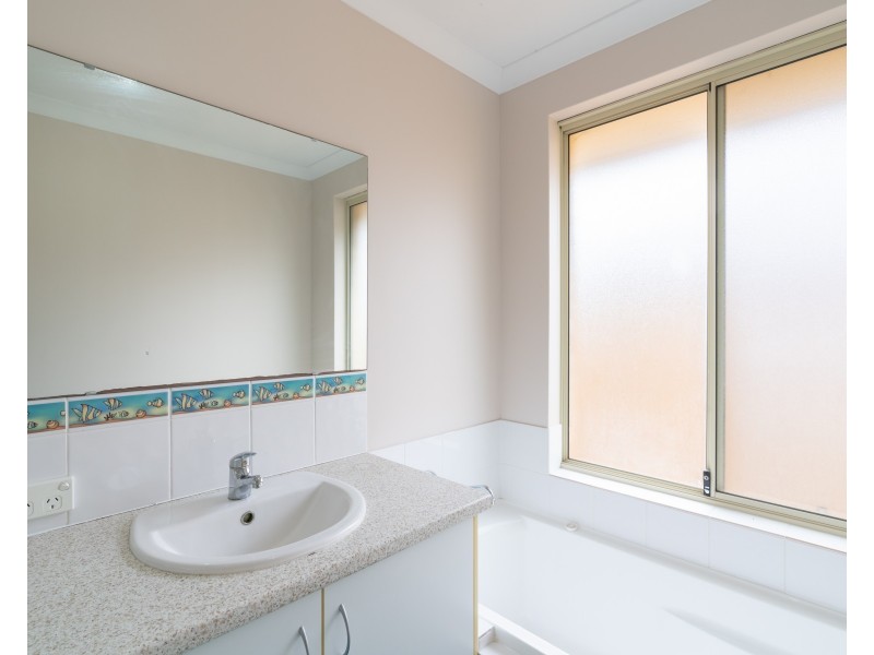 30 Ravensfield Rd, Baldivis WA 6171