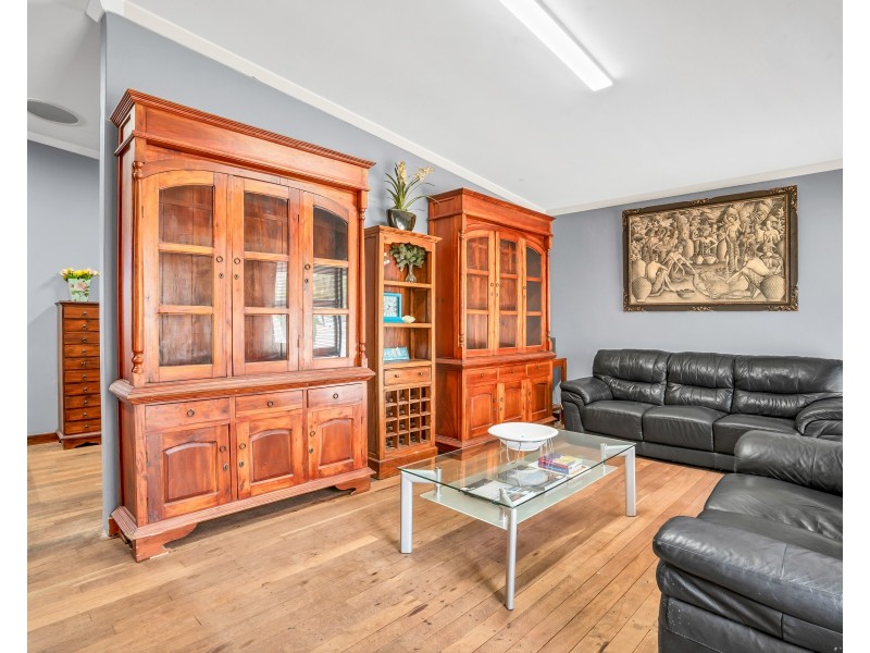 13 Waimea Road, Safety Bay WA 6169