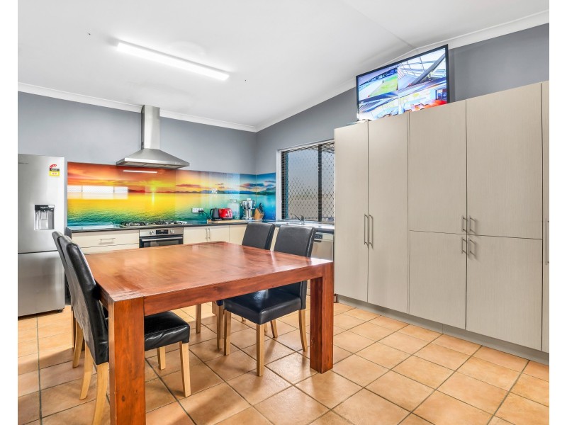 13 Waimea Road, Safety Bay WA 6169
