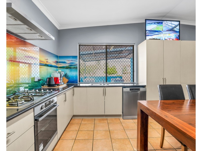 13 Waimea Road, Safety Bay WA 6169