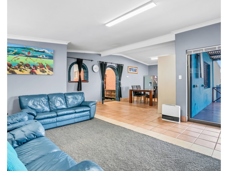 13 Waimea Road, Safety Bay WA 6169