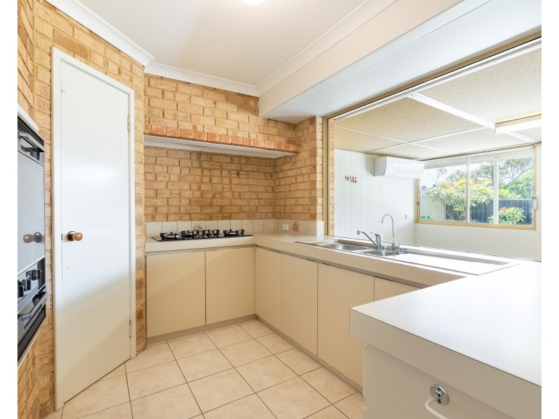 594 Safety Bay Rd, Waikiki WA 6169