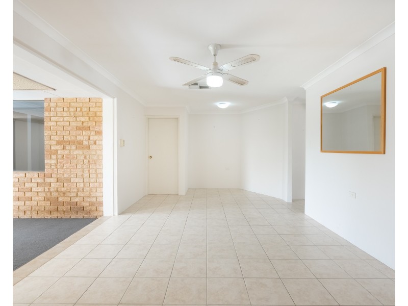 594 Safety Bay Rd, Waikiki WA 6169