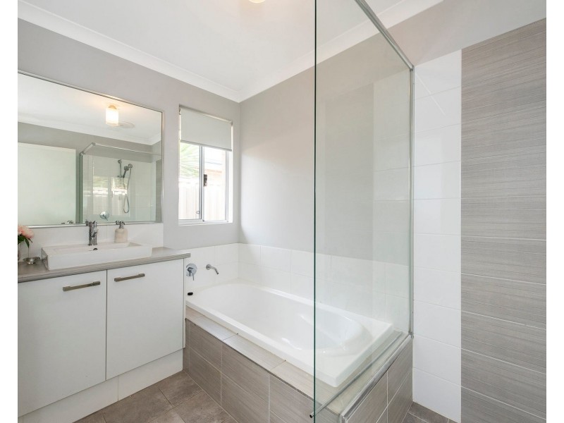 15 McDougal Way, Baldivis WA 6171