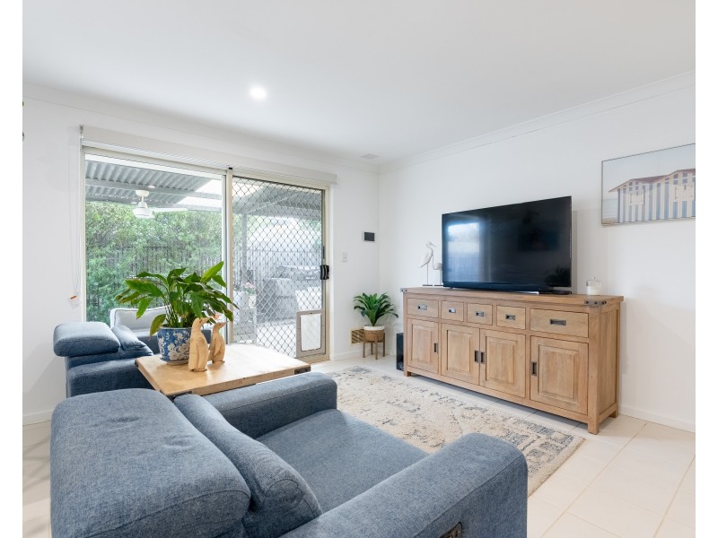 17 Coombs Street, Rockingham WA 6168