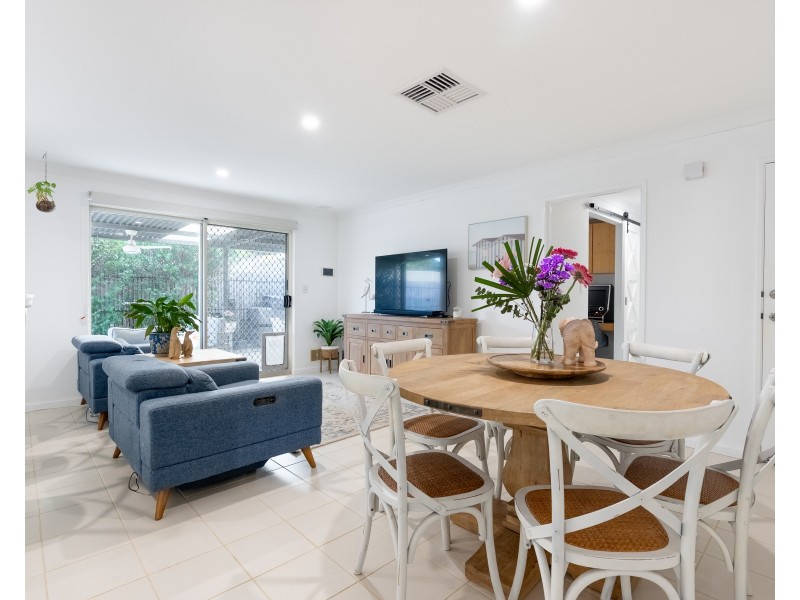 17 Coombs Street, Rockingham WA 6168
