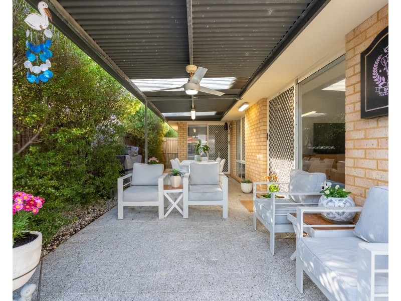 17 Coombs Street, Rockingham WA 6168