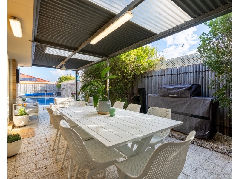 17 Coombs Street, Rockingham WA 6168