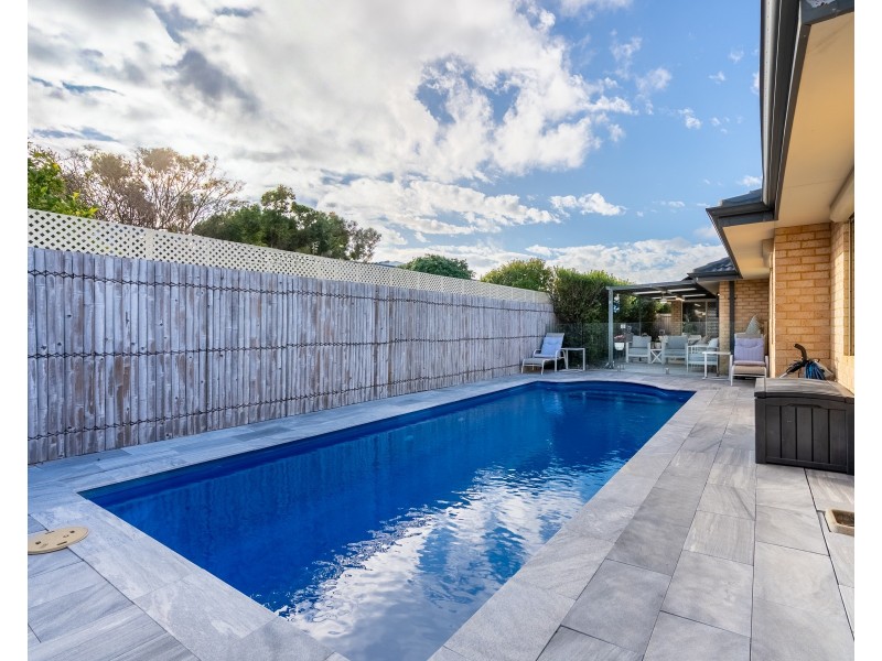 17 Coombs Street, Rockingham WA 6168