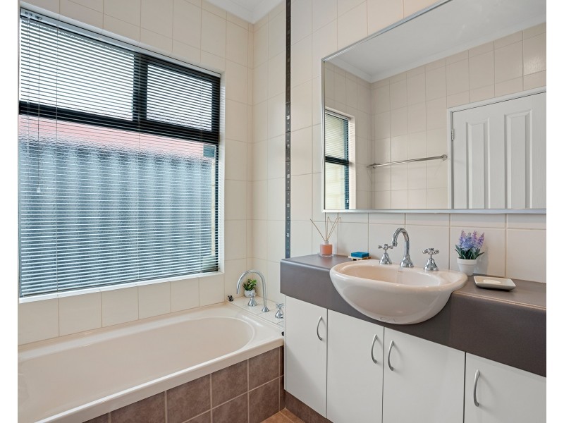 10 Grandis Drive, Baldivis WA 6171