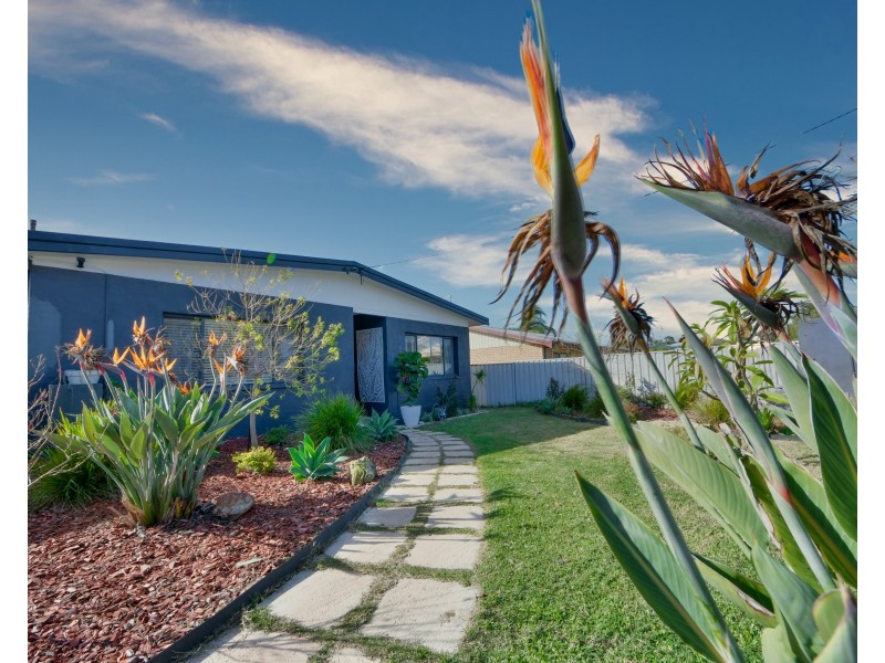 88 Wyeree Rd, Mandurah WA 6210