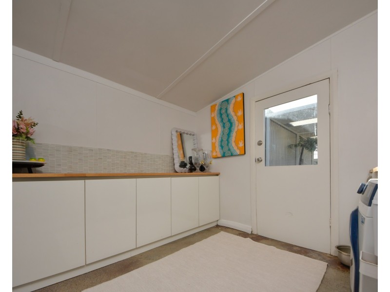 88 Wyeree Rd, Mandurah WA 6210