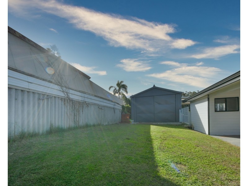 88 Wyeree Rd, Mandurah WA 6210