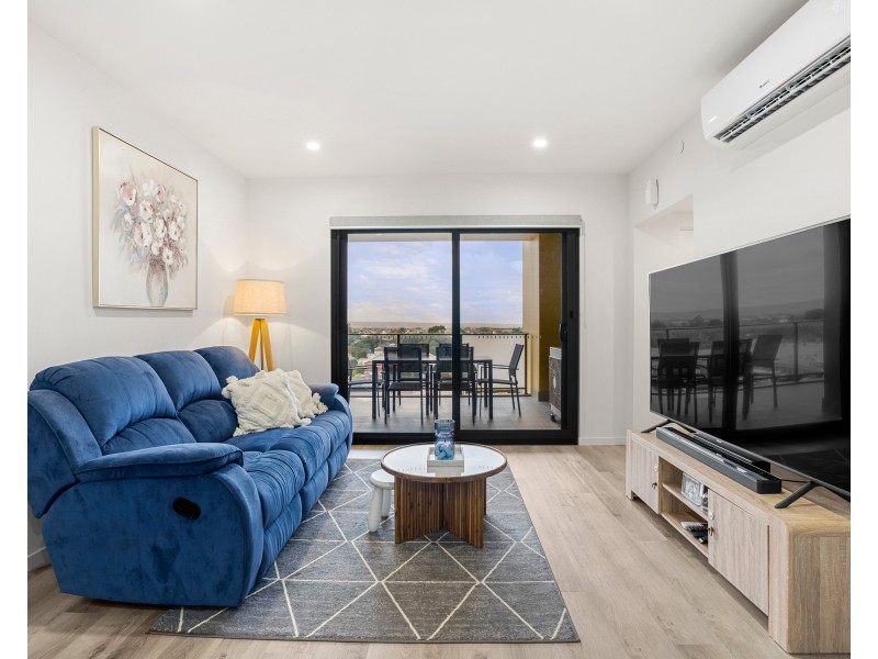 711/31 Rowe Avenue, Rivervale WA 6103