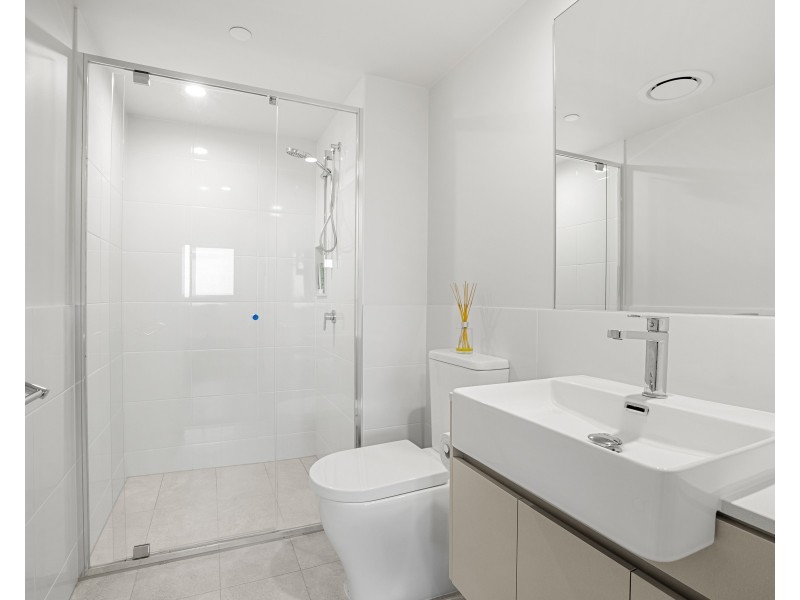 711/31 Rowe Avenue, Rivervale WA 6103