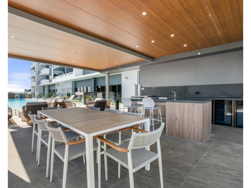 711/31 Rowe Avenue, Rivervale WA 6103