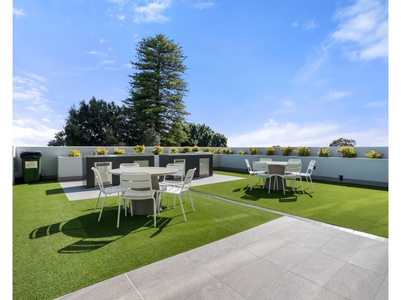 711/31 Rowe Avenue, Rivervale WA 6103