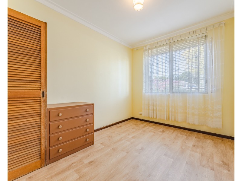 12 Adamson Road, Parmelia WA 6167