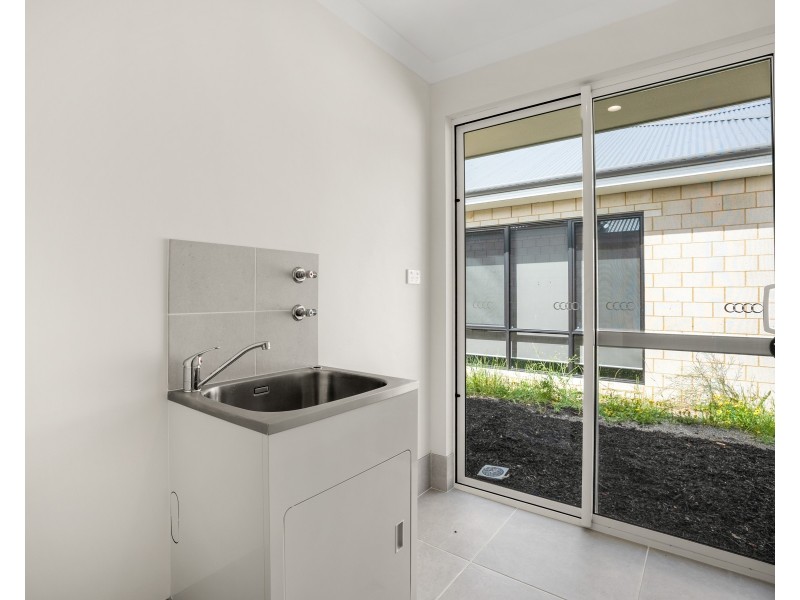 16 Minjary Loop, Baldivis WA 6171