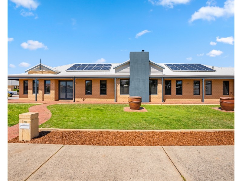 14 Repose Terrace, Atwell WA 6164
