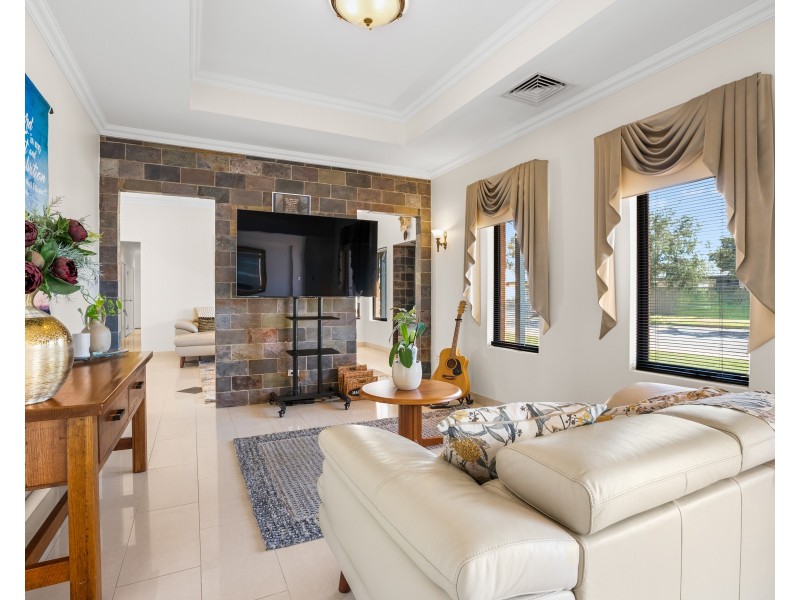 14 Repose Terrace, Atwell WA 6164