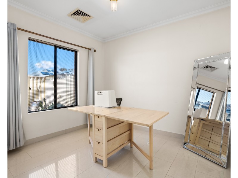14 Repose Terrace, Atwell WA 6164