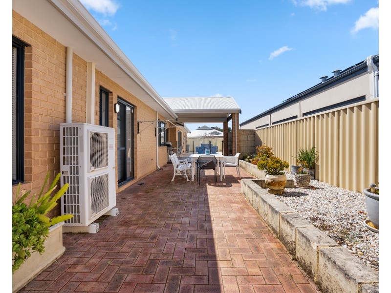 14 Repose Terrace, Atwell WA 6164
