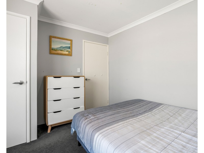 19 Calamocha Way, Piara Waters WA 6112