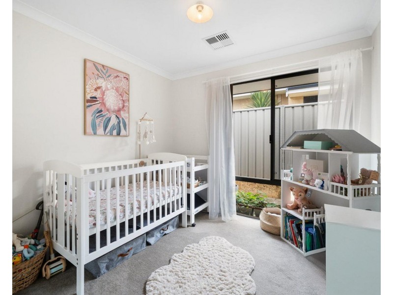 87 Portobello Parade, Wellard WA 6170