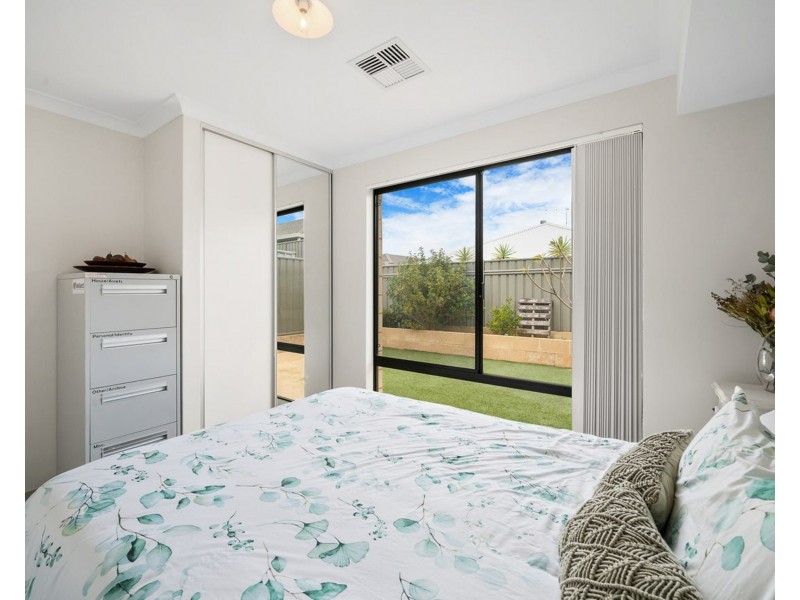 87 Portobello Parade, Wellard WA 6170