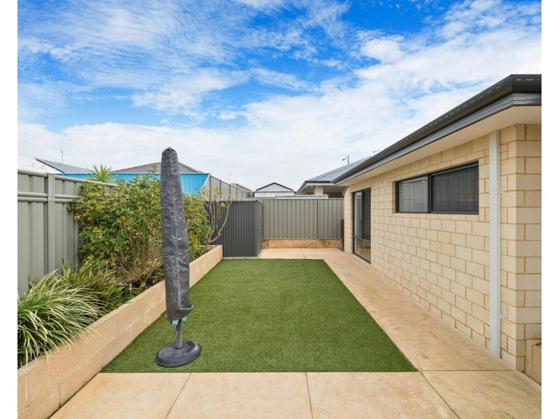 87 Portobello Parade, Wellard WA 6170