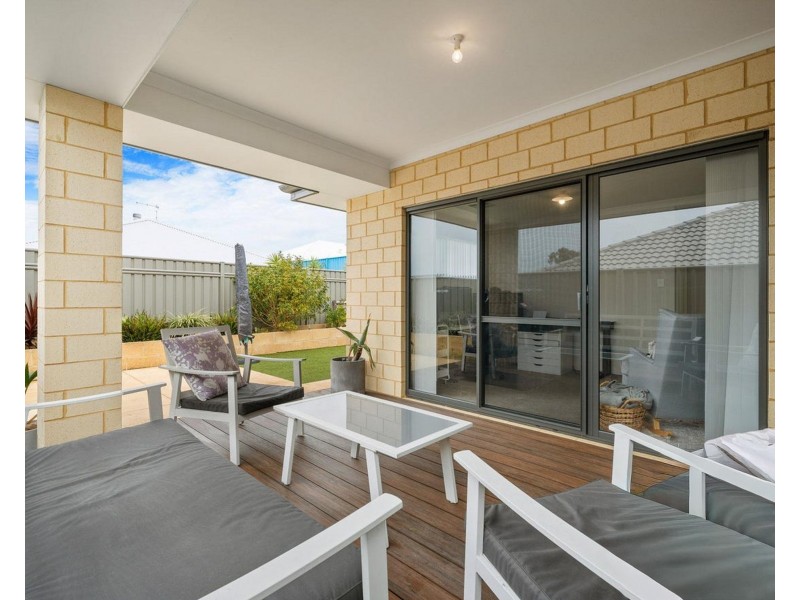 87 Portobello Parade, Wellard WA 6170