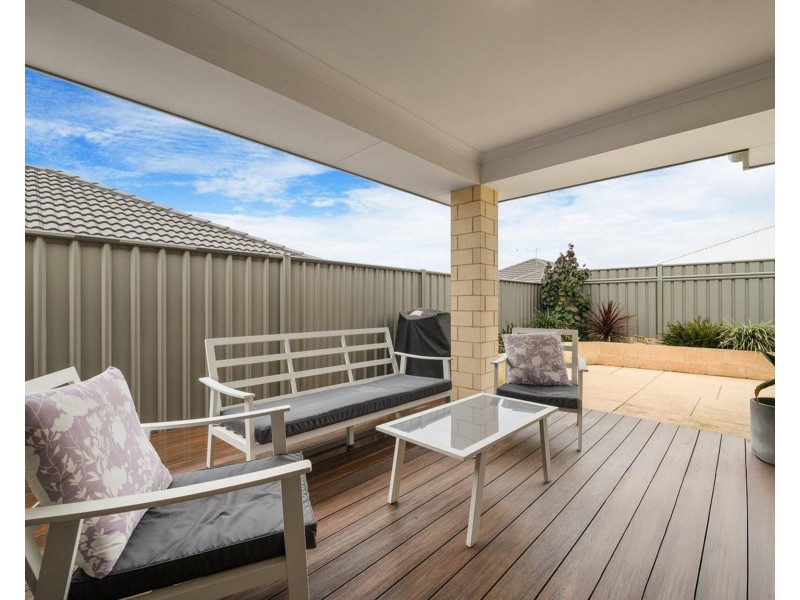 87 Portobello Parade, Wellard WA 6170