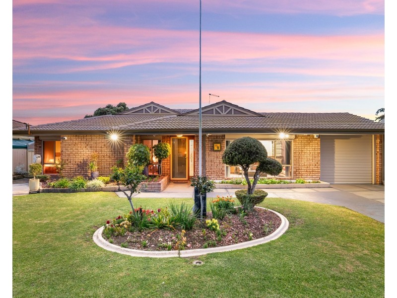 19 Conway Loop, Waikiki WA 6169