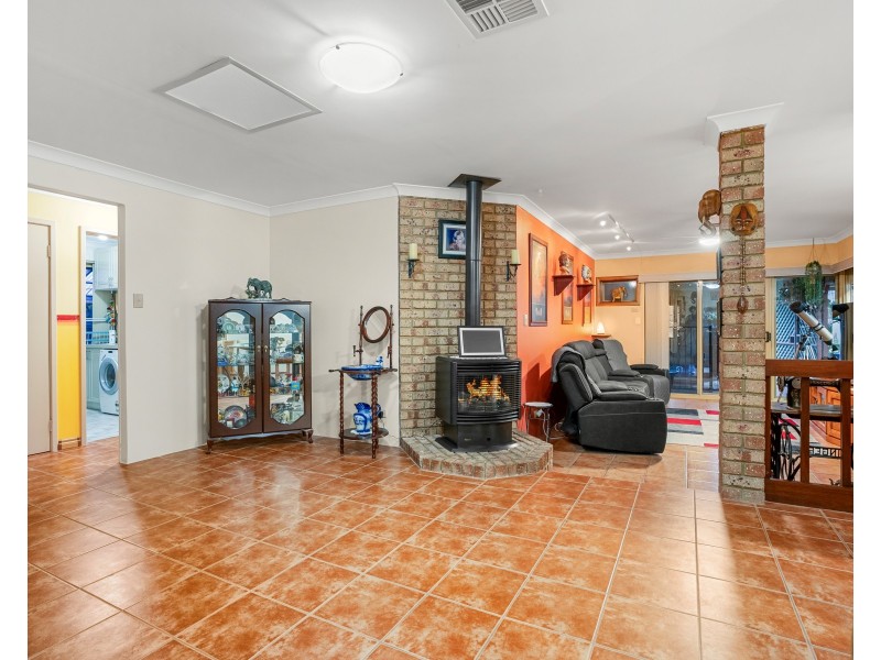 19 Conway Loop, Waikiki WA 6169