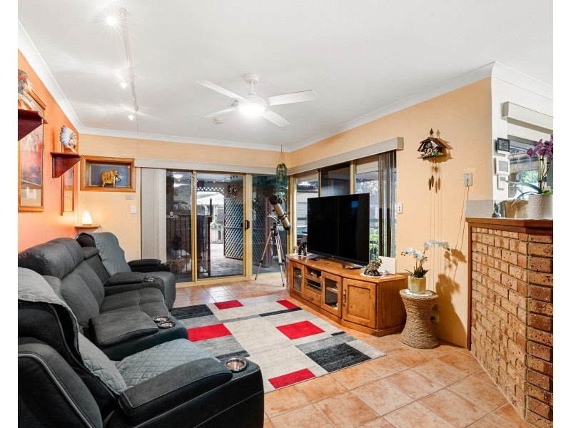 19 Conway Loop, Waikiki WA 6169