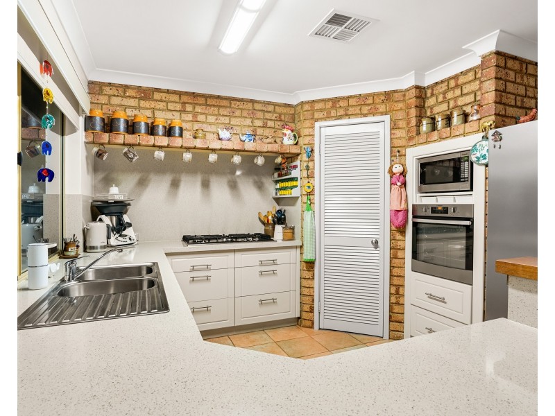 19 Conway Loop, Waikiki WA 6169