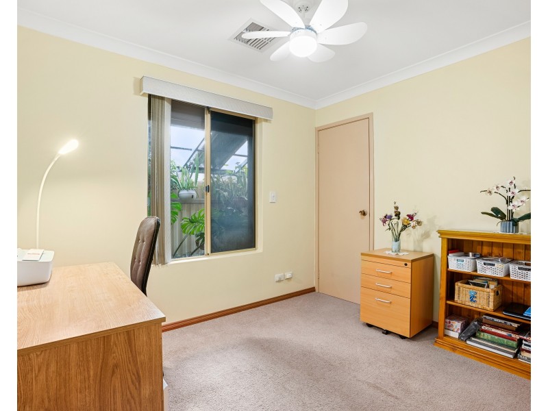 19 Conway Loop, Waikiki WA 6169